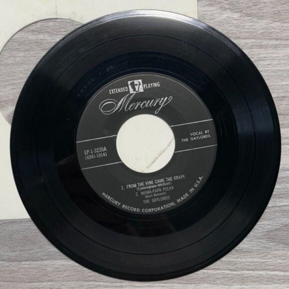 The Gaylords From the Vine Came the Grape 45 Vinyl EP 50s Pop Mercury 3235 - Picture 4 of 6